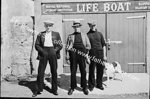 WRECK OF THE NOGI SURVIVORS AND CREW OUTSIDE LIFEBOAT HOUSE